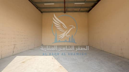 مستودع  للايجار في المنطقة الصناعية، الشارقة - Wide Vehicle Access. jpeg