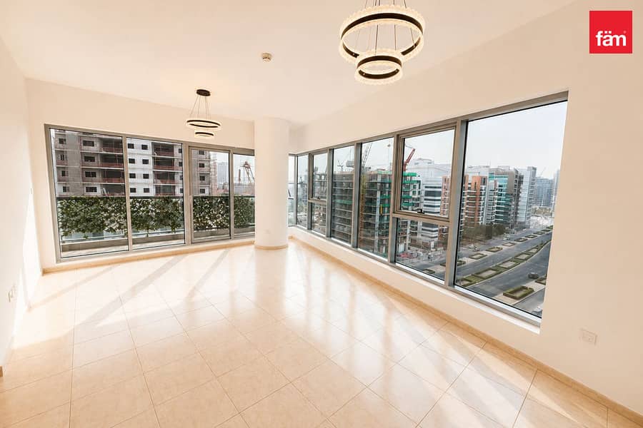 Spacious | Luxury Living | Middle Floor Spacious | Luxury Living | Middle Floor