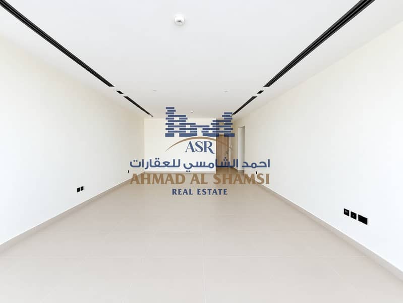 7 5cec56ac-5bd3-4337-a698-02b4fc5761f9. jpg