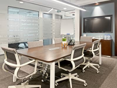 Office for Rent in Dafan Al Nakheel, Ras Al Khaimah - Regus_RAS AL KHAIMAH, Julphar Tower RAK_UAE_Centre 5380_Meeting Room 1. jpg Office for Rent in Dafan Al Nakheel, Ras Al Khaimah - Regus_RAS AL KHAIMAH, Julphar Tower RAK_UAE_Centre 5380_Meeting Room 1. jpg