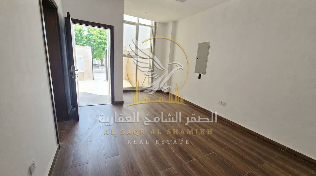 3 Enhancing_real_estate_photograph…_202608311528. jpeg