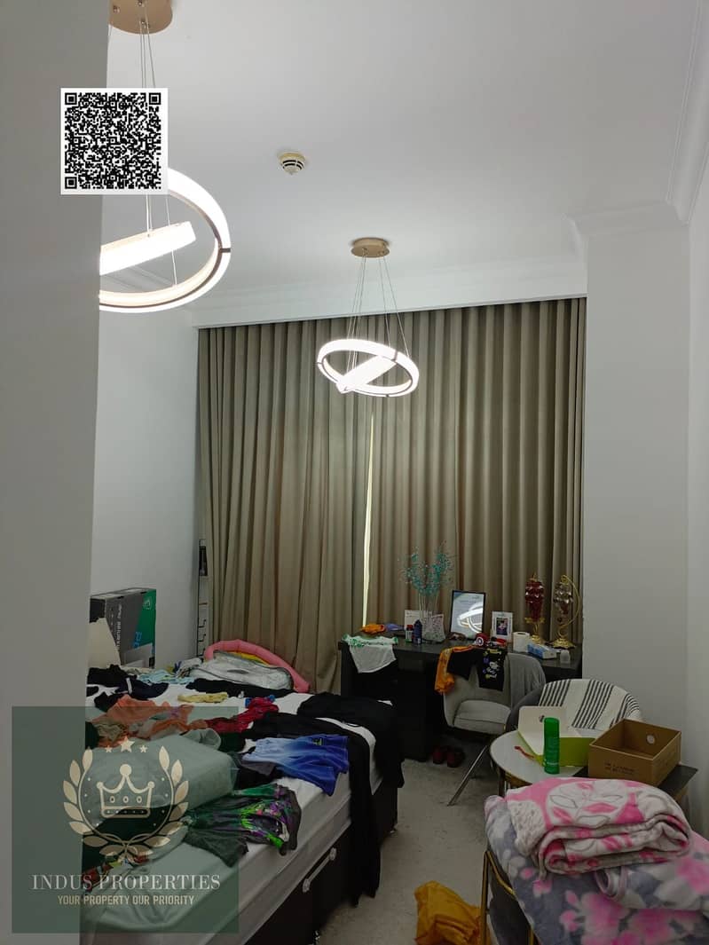 5 WhatsApp Image 2026-08-28 at 19.52. 05 (2). jpeg