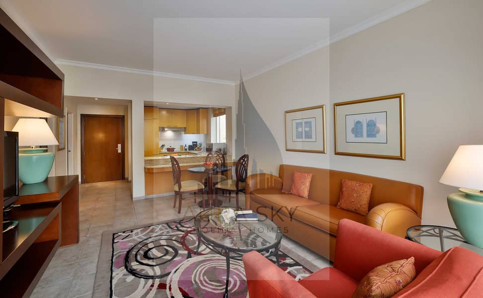3 Living Room. jpg