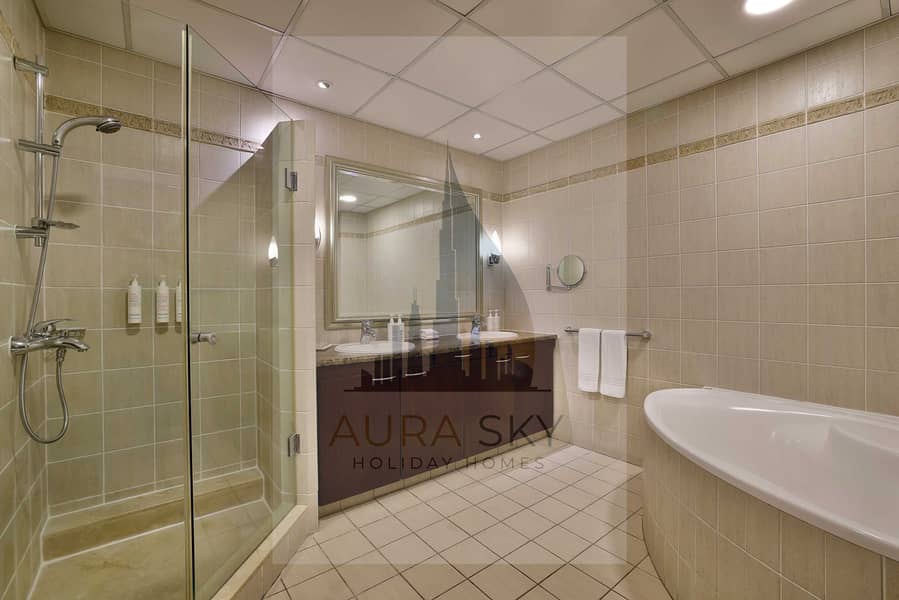 5 Bathroom (2). jpg