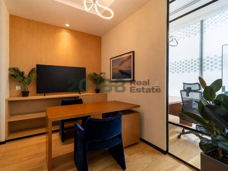 5 Office12. jpg