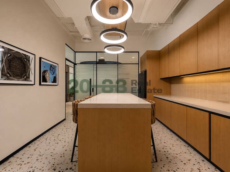 21 Office19. jpg