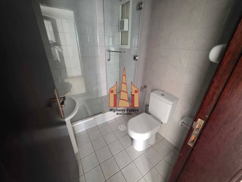 8 203293. jpg