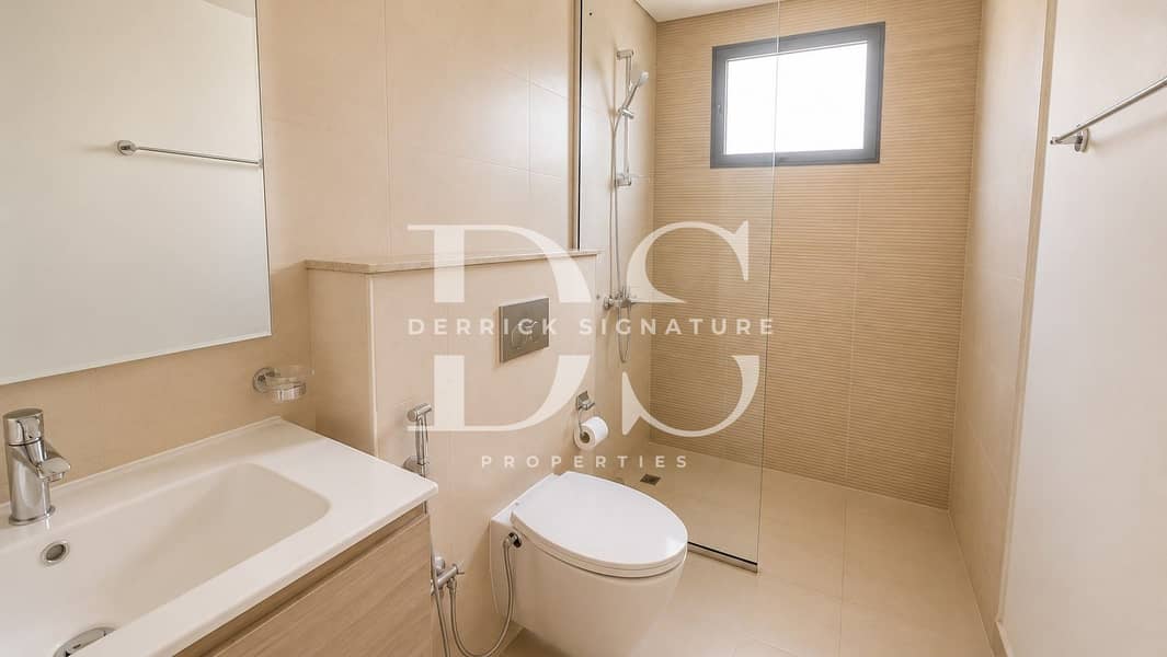 8 Downstairs Bathroom + Powder. jpg