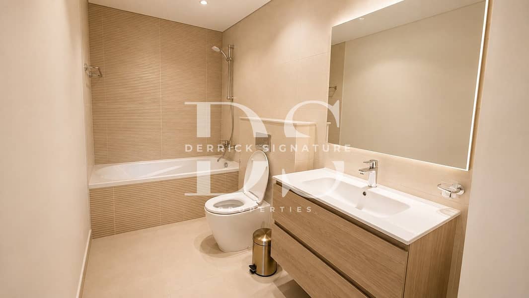 9 Shared Bathroom. jpg
