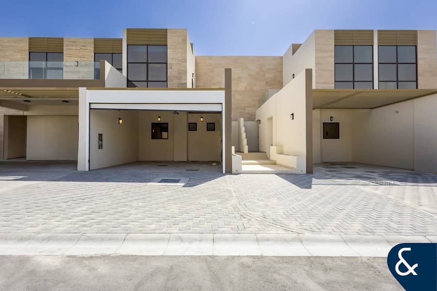 Elie Saab | Vacant on Transfer | 4 Bed + Maid Elie Saab | Vacant on Transfer | 4 Bed + Maid