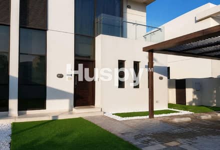 3 Bedroom Townhouse for Rent in DAMAC Hills, Dubai - Landscaped garden | Closed Kitchen | Unfurnished