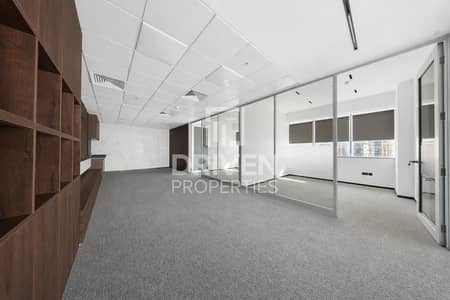 Office te Huur in Sheikh Zayed Road, Dubai - Kantoor in Sheikh Zayed Road，Al Moosa Tower 1, 557760 AED - 16368069