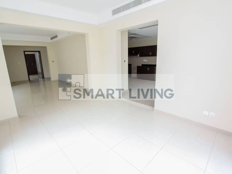 3 Marina_Atzert_Real_Estate_Dubai_Dubailand_DSO_Rent_Cedre_Villa_Dining. jpg