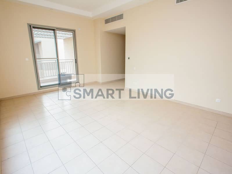 9 Marina_Atzert_Real_Estate_Dubai_Dubailand_DSO_Rent_Cedre_Villa_Master_Bedroom. jpg