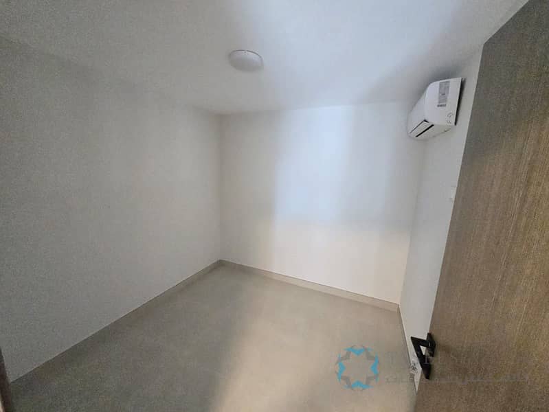 16 WhatsApp Image 2026-09-02 at 10.39. 18 (3). jpeg