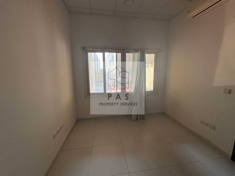 14 maid room. jpg