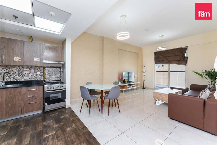 Apartamento en Jumeirah Village Triangle (JVT),JVT District 4,Golden Wood Views 1, 1 dormitorio, 79999 AED - 16219942 Apartamento en Jumeirah Village Triangle (JVT),JVT District 4,Golden Wood Views 1, 1 dormitorio, 79999 AED - 16219942