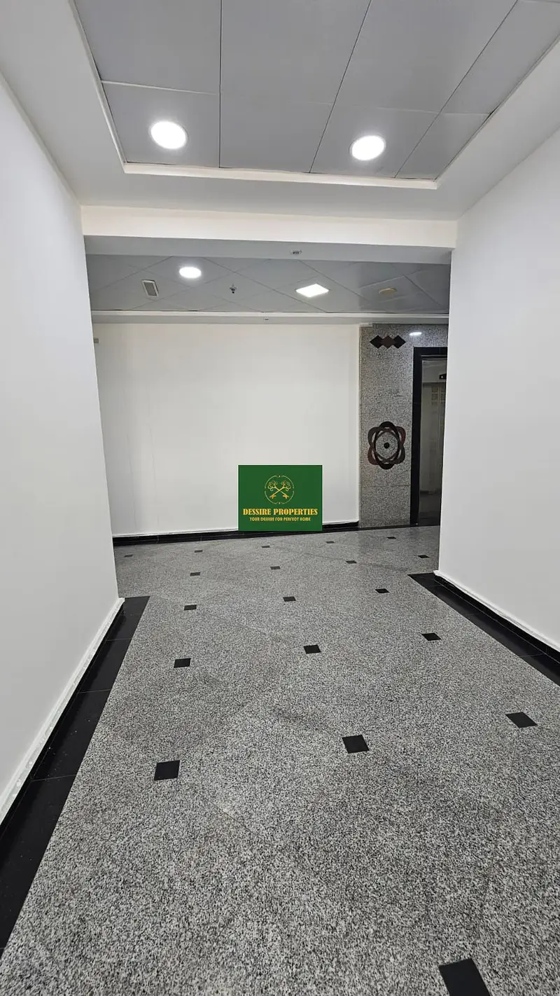 CORNER UNIT /BK View/Vastu unit Cash buyers are welcome