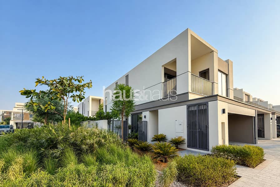 True corner unit | Larger plot | Genuine True corner unit | Larger plot | Genuine