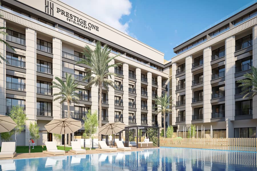 4 Berkeley Square Courtyard Pool. png
