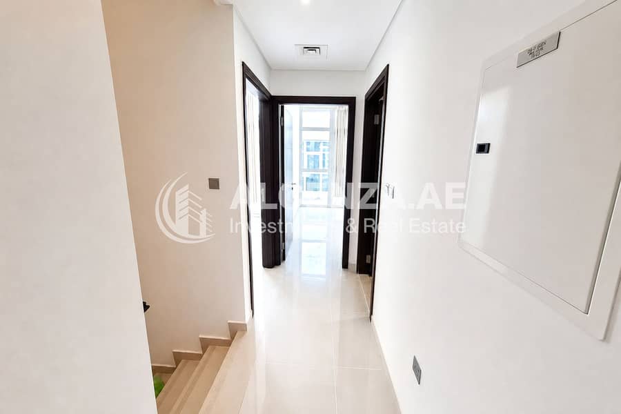 17 0c9ad06f-9e5f-45db-92bd-cba5866a8ea9. jpg