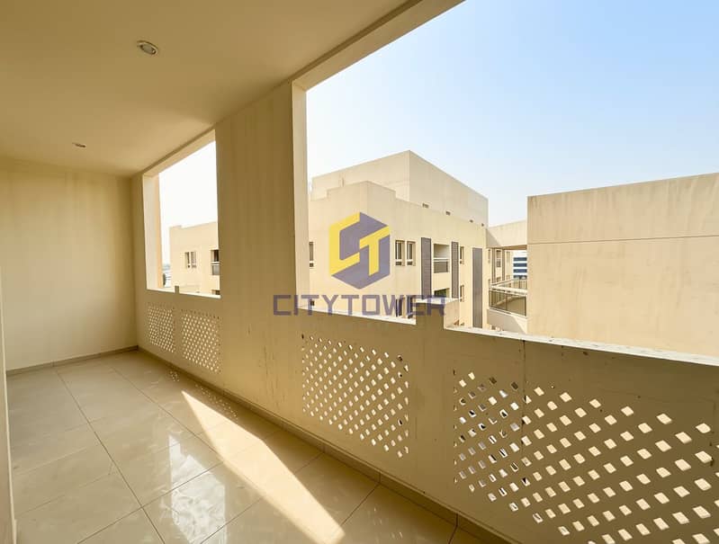 9 Al-Qusais-SMJ-2-Office-Sapce-Balcony. jpg