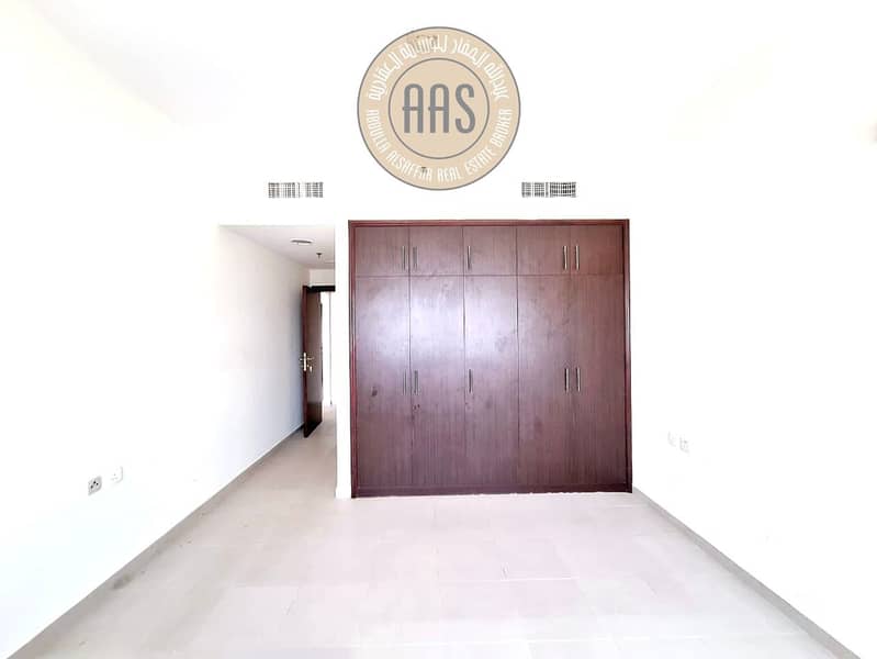 8 52ecd63e-4029-46bd-8bd8-6d7104bf6018. jpg