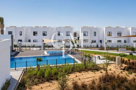 2 Bedroom Townhouse for Rent in Al Ghadeer, Abu Dhabi - 4c03ecf0-8b73-4161-a12f-a8f685c961b8. jpg 2 Bedroom Townhouse for Rent in Al Ghadeer, Abu Dhabi - 4c03ecf0-8b73-4161-a12f-a8f685c961b8. jpg