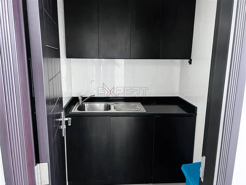 9 Image 9