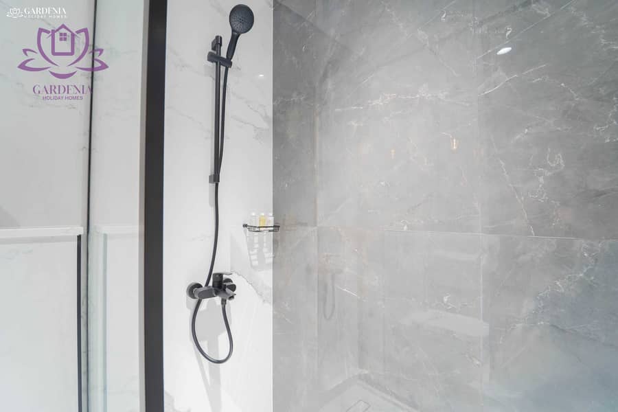 11 Bath 1 2. jpg