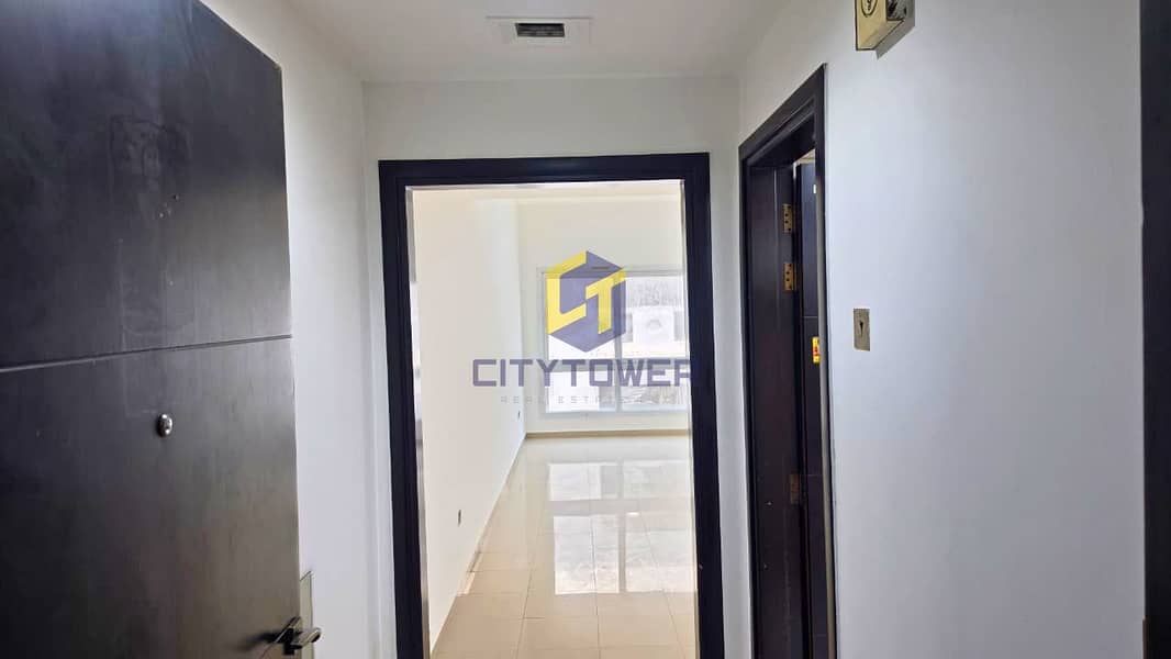 2 Bur-Dubai-Al-Hamriya-Burjuman-One-Bedroom. jpg