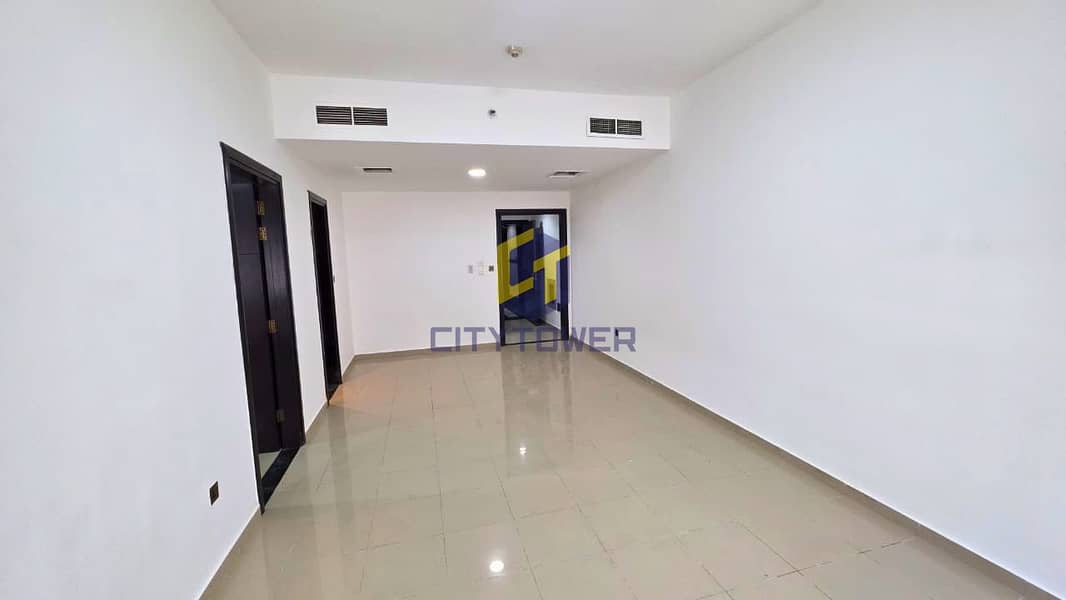 3 Bur-Dubai-Al-Hamriya-Burjuman-Sapcious-Large-One-Bedroom. jpg