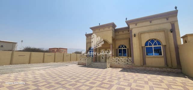 فیلا 4 غرف نوم للايجار في سيح القصيدات، رأس الخيمة - WhatsApp Image 2026-09-02 at 3.37. 32 PM. jpeg