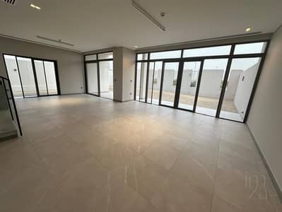 4 Bedroom Townhouse for Rent in Mohammed Bin Rashid City (MBR City), Dubai - Upgraded 4BR + Maid | Single Row | Unfurnished