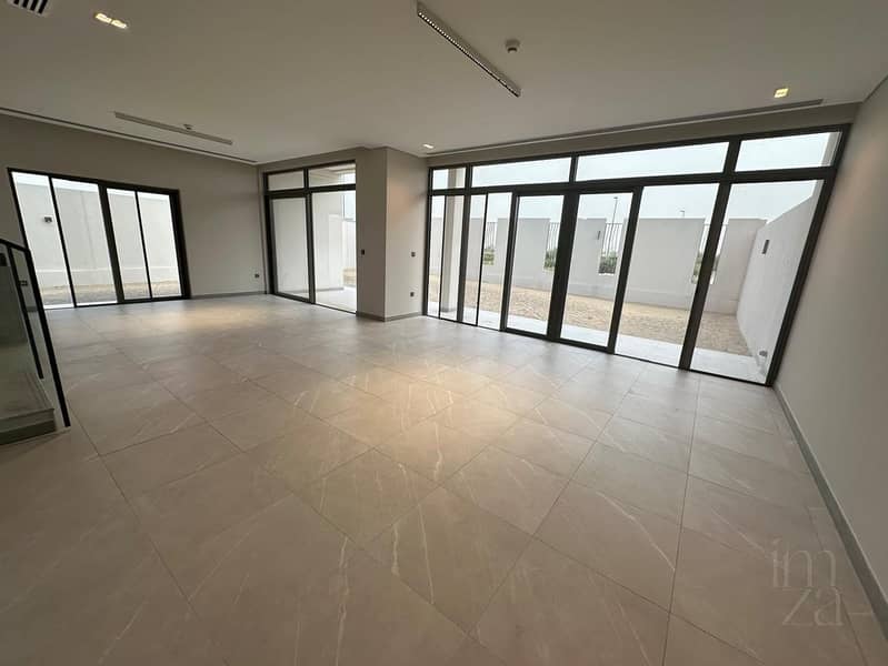 Upgraded 4BR + Maid | Single Row | Unfurnished Upgraded 4BR + Maid | Single Row | Unfurnished