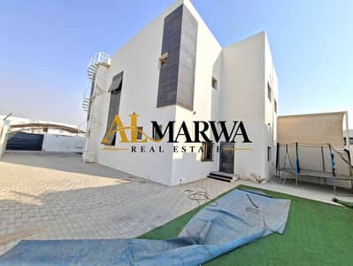 3 Schlafzimmer Villa zum zur Miete in Hoshi, Sharjah - 56315. jpg 3 Schlafzimmer Villa zum zur Miete in Hoshi, Sharjah - 56315. jpg