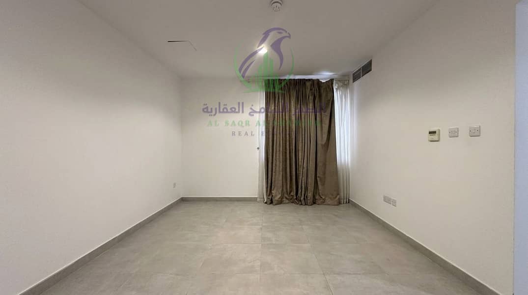 4 WhatsApp Image 2026-08-20 at 19.17. 24 (2). jpeg