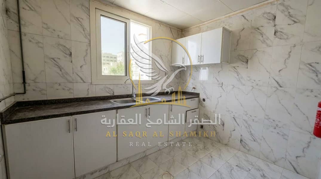 8 قم_بتنظيف_الارضية_202609021606 (1). jpeg