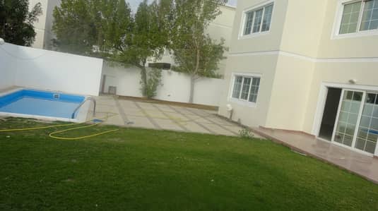 Spacious 6 Bedroom plus maid villa with pvt pool in Jumeirah 1 Spacious 6 Bedroom plus maid villa with pvt pool in Jumeirah 1