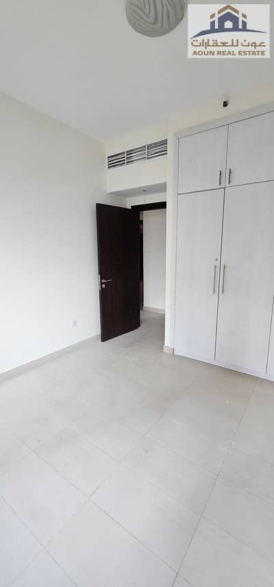 3 Slaapkamers Appartement te Huur in Al Khan, Sharjah - 19765. jpg