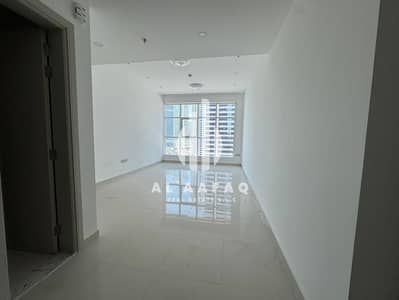 1 Bedroom Apartment for Rent in Al Mamzar, Sharjah - cc0d00bb-151e-44e8-9684-2c4db212e35d. jpg 1 Bedroom Apartment for Rent in Al Mamzar, Sharjah - cc0d00bb-151e-44e8-9684-2c4db212e35d. jpg