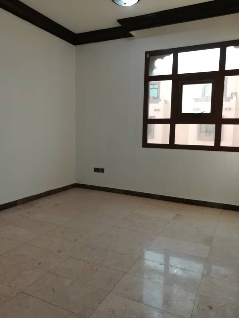 SPACIOUS 3BHK WITH BALCONY NEAR TO BAQALA IN MBZ CITY-70K