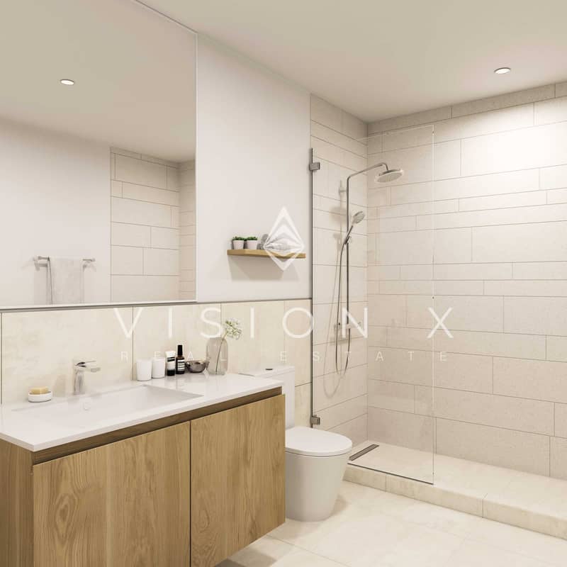 4 Bathroom. jpg