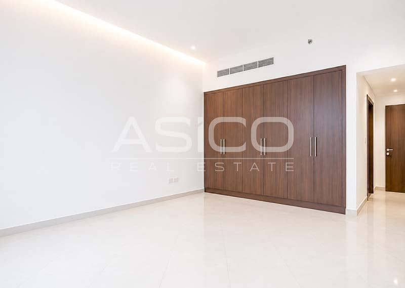 Spacious 2BR | Store Room | Vacant Spacious 2BR | Store Room | Vacant