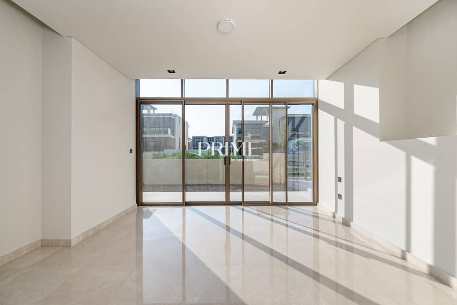 4 Images Image Img