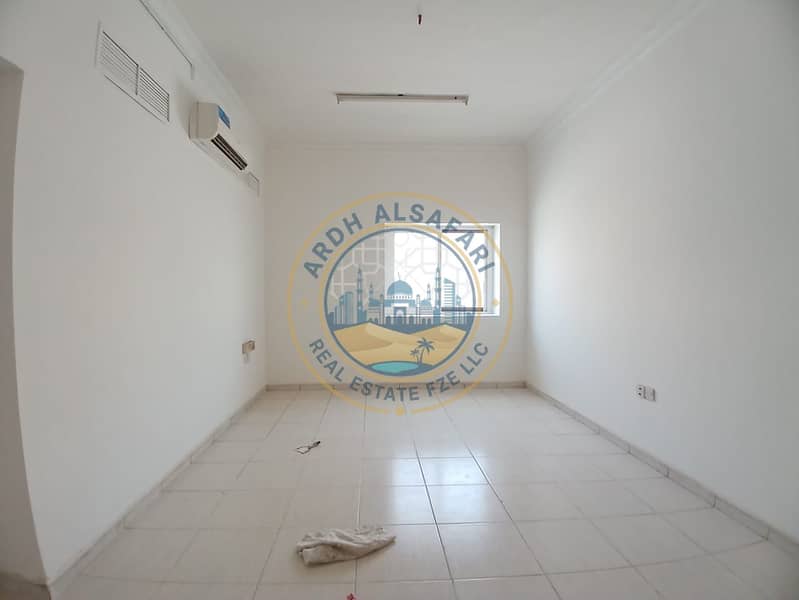 7 7156. jpg