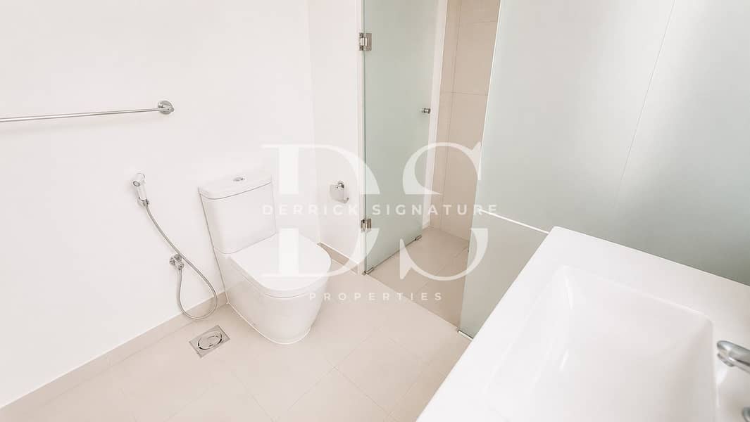 12 Room 1 Bathroom. jpg