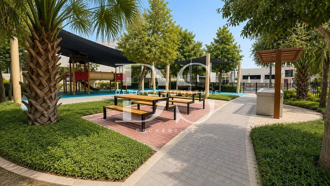 22 Brookfield bbq area. jpg
