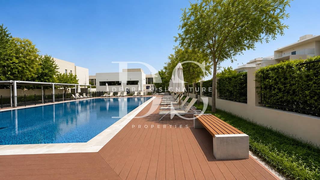 23 Brookfield Swimming Pool. jpg