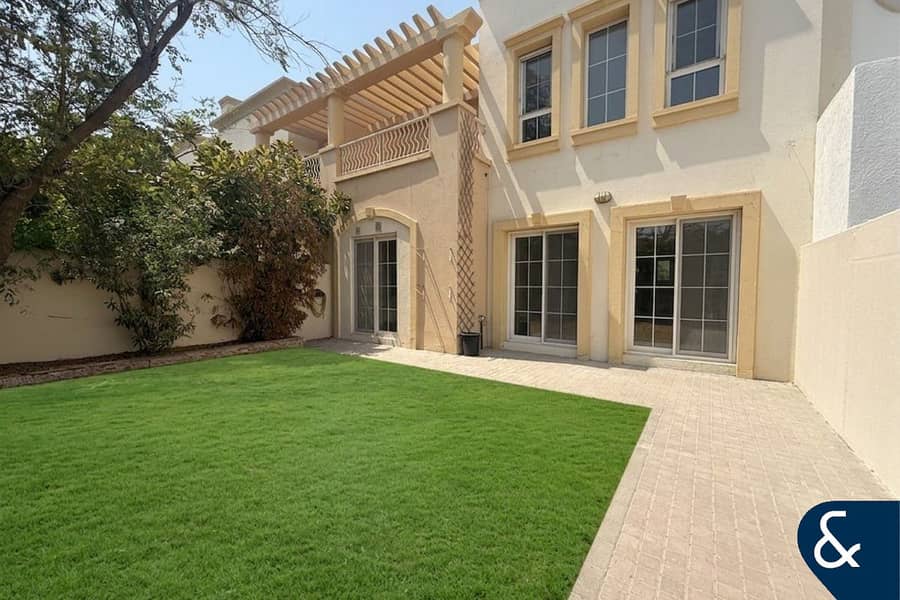 3 Beds | Landscaped Garden | Available Now 3 Beds | Landscaped Garden | Available Now